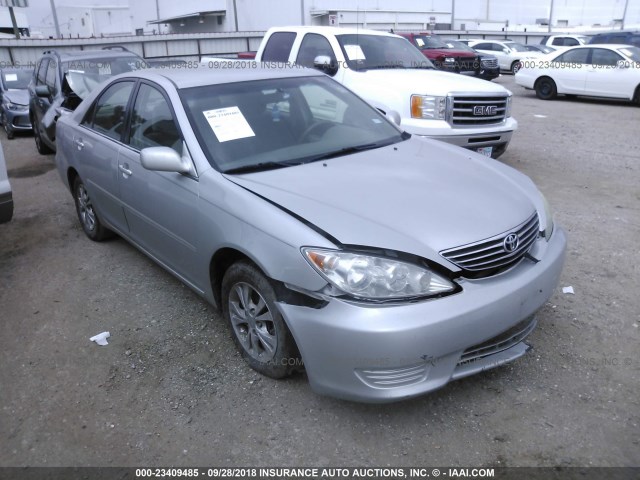 4T1BF32K36U115695 - 2006 TOYOTA CAMRY LE/XLE/SE SILVER photo 1