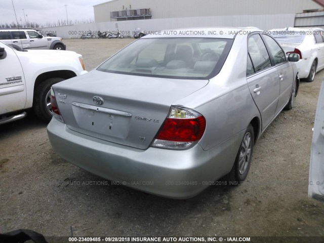 4T1BF32K36U115695 - 2006 TOYOTA CAMRY LE/XLE/SE SILVER photo 4