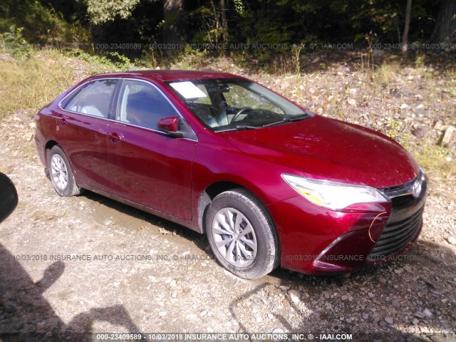 4T1BF1FK5GU503625 - 2016 TOYOTA CAMRY LE/XLE/SE/XSE 栗色 照片 1