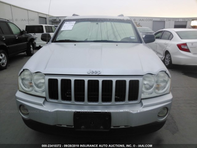 1J4GS48K55C524881 - 2005 JEEP GRAND CHEROKEE LAREDO/COLUMBIA/FREEDOM 银色 照片 6