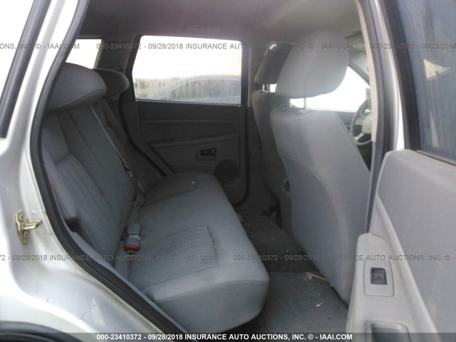 1J4GS48K55C524881 - 2005 JEEP GRAND CHEROKEE LAREDO/COLUMBIA/FREEDOM 银色 照片 8