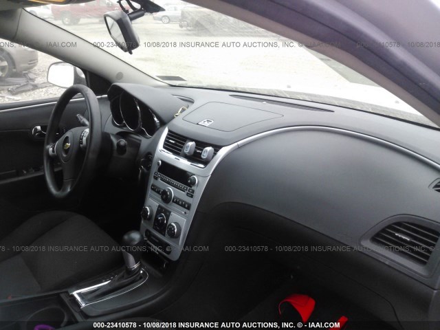 1G1ZC5E1XBF228948 - 2011 CHEVROLET MALIBU 1LT SILVER photo 5