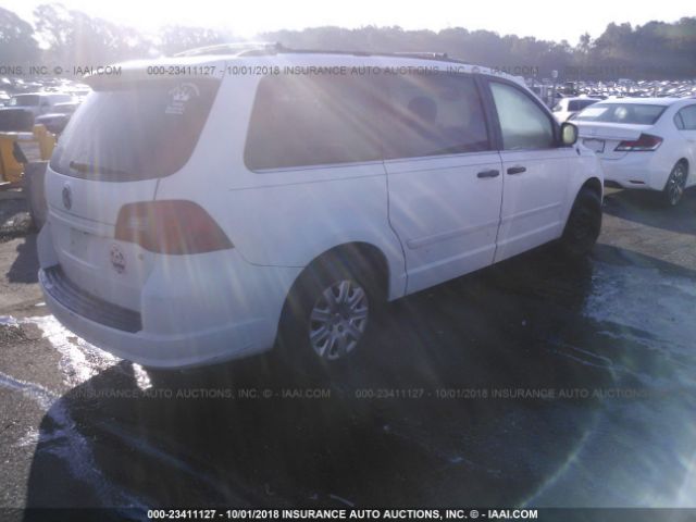 2V8HW44179R603353 - 2009 VOLKSWAGEN ROUTAN S WHITE photo 4