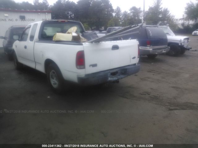 2FTRX17W44CA86169 - 2004 FORD F-150 HERITAGE CLASSIC WHITE photo 3