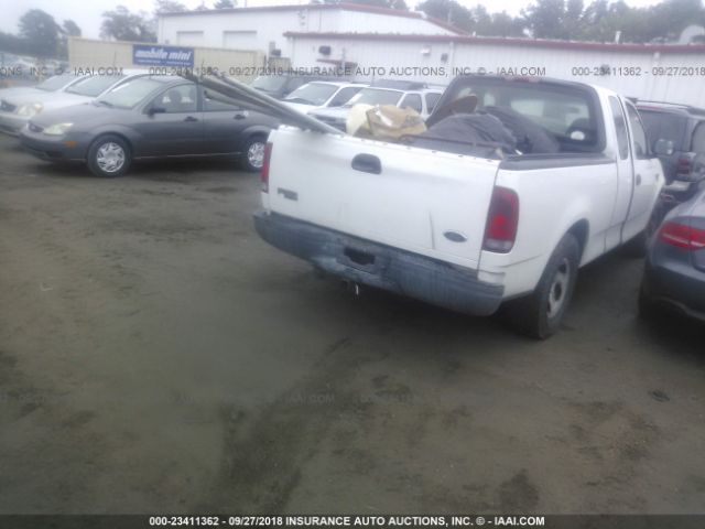 2FTRX17W44CA86169 - 2004 FORD F-150 HERITAGE CLASSIC WHITE photo 4