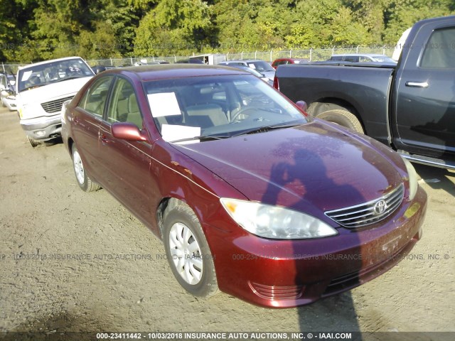 4T1BE32K95U076905 - 2005 TOYOTA CAMRY LE/XLE/SE Қызыл фото 1