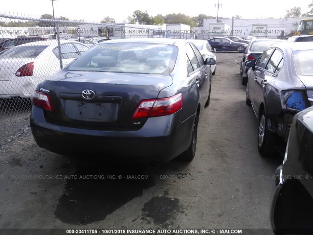 4T1BE46K27U727603 - 2007 TOYOTA CAMRY NEW GENERAT CE/LE/XLE/SE GRAY photo 4
