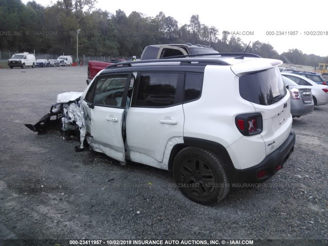 ZACCJBCB7HPF17806 - 2017 JEEP RENEGADE TRAILHAWK WHITE photo 3