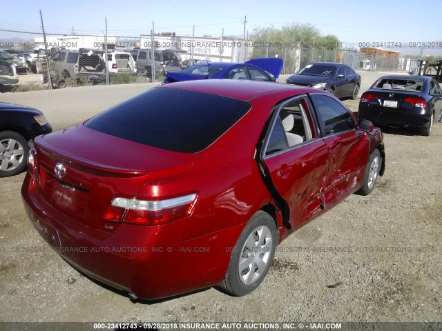 4T1BE46K27U090275 - 2007 TOYOTA CAMRY NEW GENERAT CE/LE/XLE/SE RED photo 4