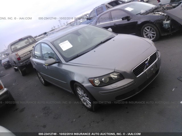 YV1MS382642016369 - 2004 VOLVO S40 2.4I GRAY photo 1