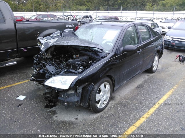 1FAFP34N17W307705 - 2007 FORD FOCUS ZX4/S/SE/SES 黑色 照片 2