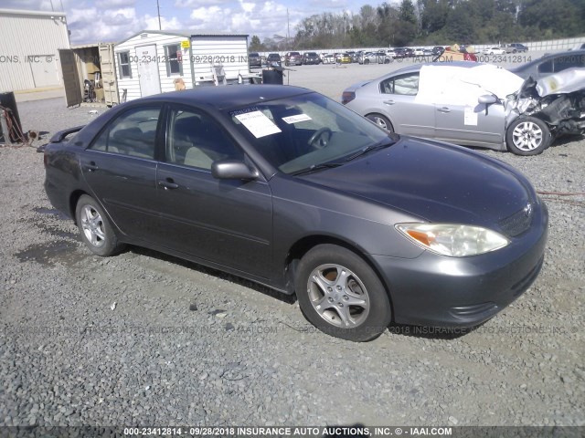 4T1BE32K42U517920 - 2002 TOYOTA CAMRY LE/XLE/SE Сұр фото 1