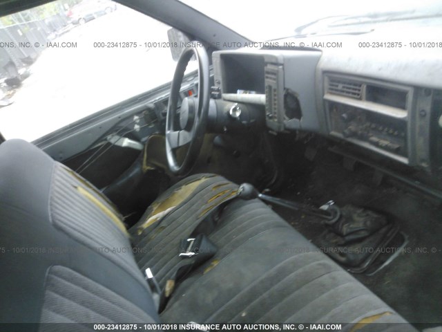 1GCCS14Z6L8109431 - 1990 CHEVROLET S TRUCK S10 BLACK photo 5