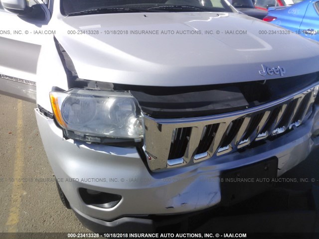 1C4RJEAG6CC136777 - 2012 JEEP GRAND CHEROKEE LAREDO SILVER photo 6