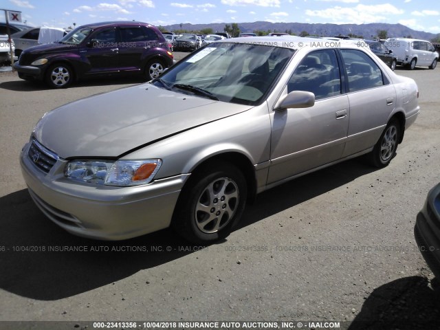 4T1BF28K7YU111718 - 2000 TOYOTA CAMRY LE/XLE 香槟色 照片 2