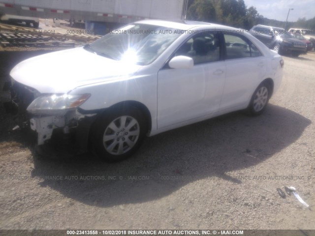 4T1BK46KX9U581608 - 2009 TOYOTA CAMRY SE/LE/XLE WHITE photo 2