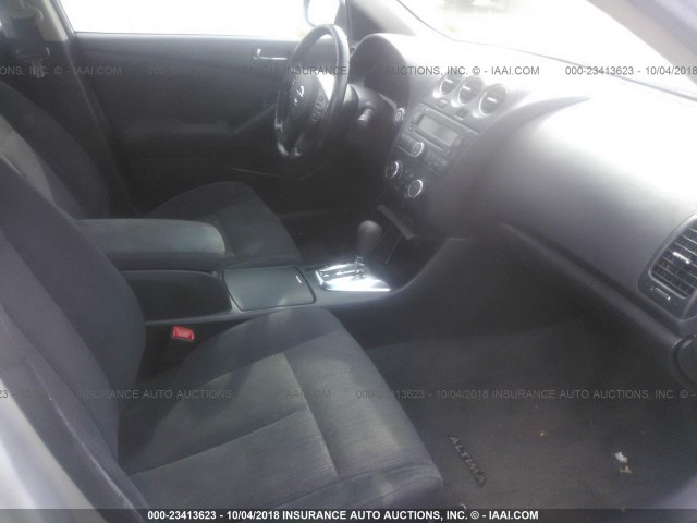 1N4AL2AP5CN495490 - 2012 NISSAN ALTIMA S SILVER photo 5