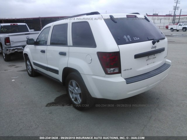 1J4GR48K95C711424 - 2005 JEEP GRAND CHEROKEE LAREDO/COLUMBIA/FREEDOM 白色 照片 3
