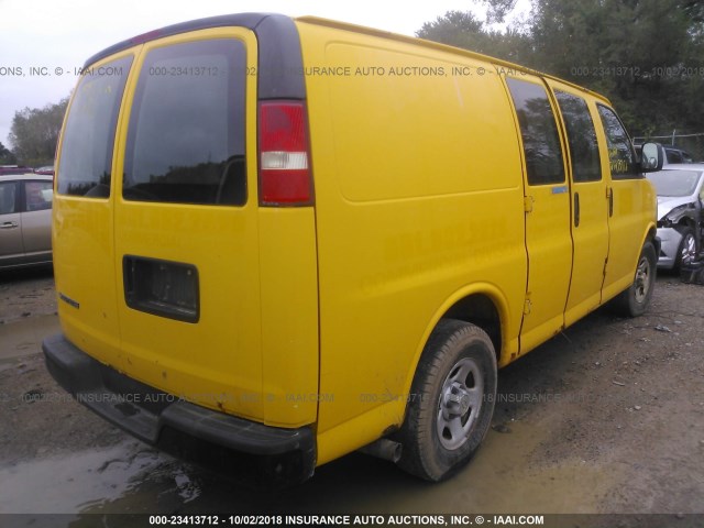 1GCFG15XX71111404 - 2007 CHEVROLET EXPRESS G1500  YELLOW photo 4