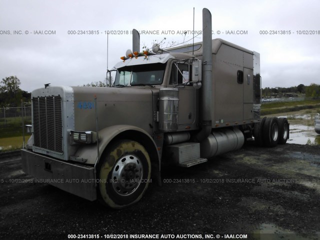 1XP5DB9X5PN341752 - 1993 PETERBILT 379 GOLD photo 2