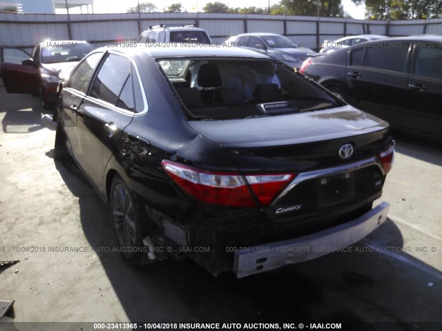 4T1BF1FK4GU222108 - 2016 TOYOTA CAMRY LE/XLE/SE/XSE 黑色 照片 3