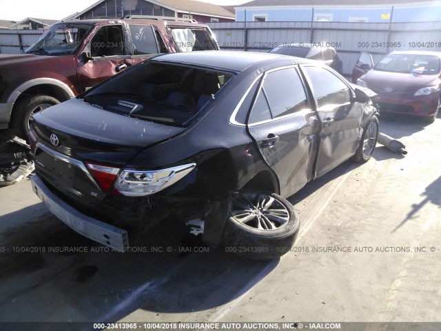 4T1BF1FK4GU222108 - 2016 TOYOTA CAMRY LE/XLE/SE/XSE 黑色 照片 4