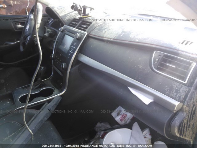 4T1BF1FK4GU222108 - 2016 TOYOTA CAMRY LE/XLE/SE/XSE 黑色 照片 5