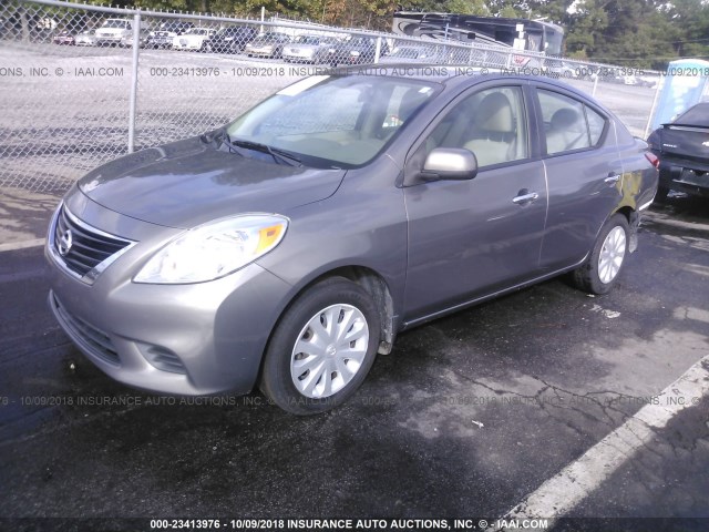 3N1CN7AP1CL934150 - 2012 NISSAN VERSA S/SV/SL GRAY photo 2