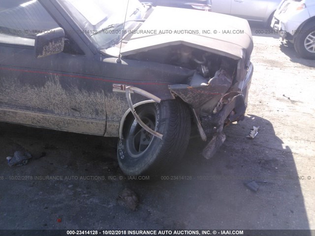 1GTCT19R5J2514721 - 1988 GMC S TRUCK S15 ნაცრისფერი ფოტო 6