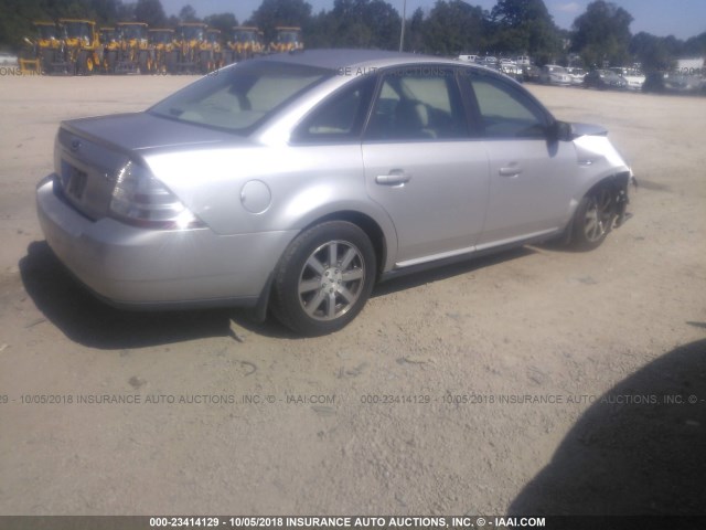 1FAHP24W38G142666 - 2008 FORD TAURUS SEL SILVER photo 4