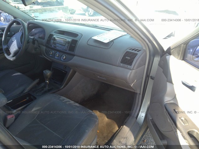 4T1BE32K46U697745 - 2006 TOYOTA CAMRY LE/XLE/SE GREEN photo 5