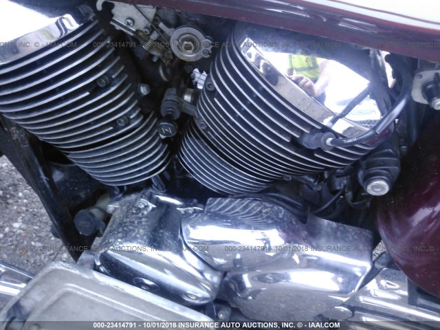 JH2RC44691K501521 - 2001 HONDA VT750 CD2 MAROON photo 9