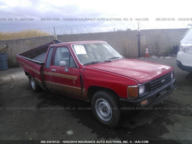 JT4RN56DXF5049184 - 1985 TOYOTA PICKUP XTRACAB RN56 DLX RED photo 1