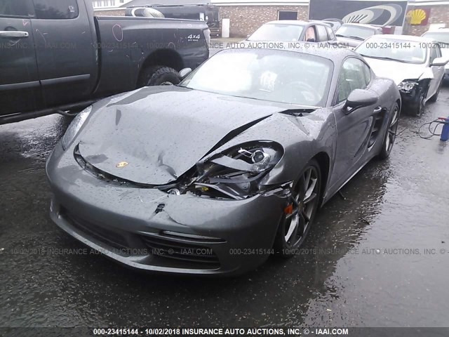 WP0AB2A82HS285458 - 2017 PORSCHE CAYMAN S GRAY photo 2