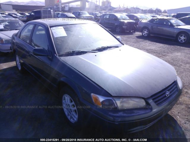 JT2BF28K4W0085404 - 1998 TOYOTA CAMRY LE/XLE Yaşıl foto 1