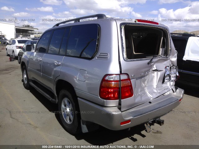 JT3HT05J5W0007616 - 1998 TOYOTA LAND CRUISER  SILVER photo 3