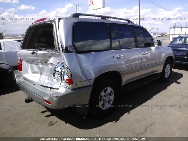 JT3HT05J5W0007616 - 1998 TOYOTA LAND CRUISER  SILVER photo 4