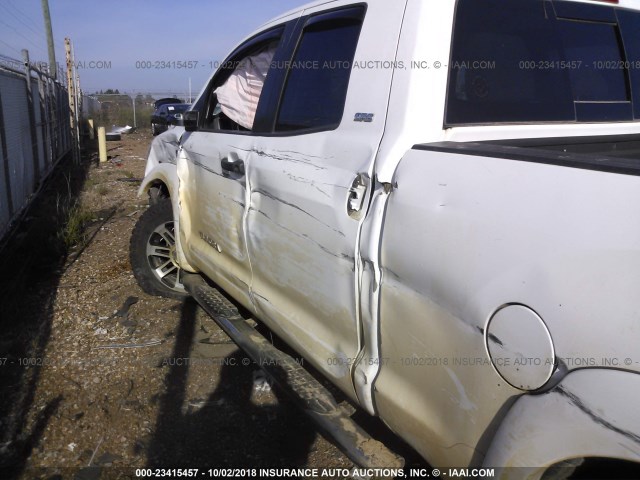 5TFUW5F13CX235405 - 2012 TOYOTA TUNDRA DOUBLE CAB SR5 WHITE photo 6