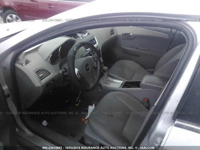 1G1ZC5E02CF129033 - 2012 CHEVROLET MALIBU 1LT SILVER photo 5