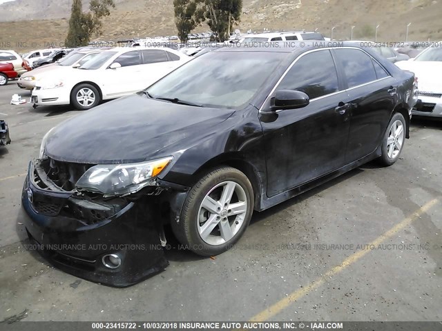 4T1BF1FK2EU839651 - 2014 TOYOTA CAMRY L/SE/LE/XLE შავი ფოტო 2