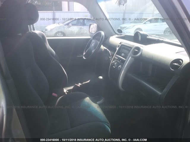 JTLKT324740165832 - 2004 TOYOTA SCION XB ნაცრისფერი ფოტო 5