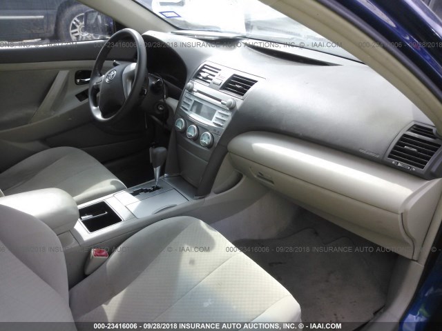 4T1BE46KX9U358900 - 2009 TOYOTA CAMRY SE/LE/XLE 蓝色 照片 5