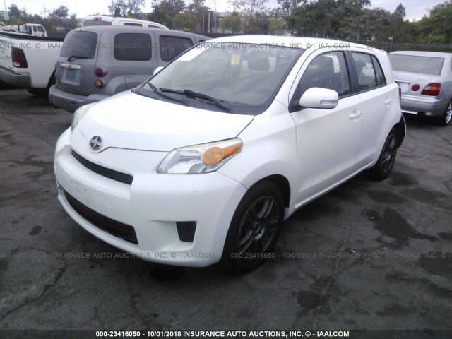 JTKKU4B46AJ056839 - 2010 TOYOTA SCION XD WHITE photo 2