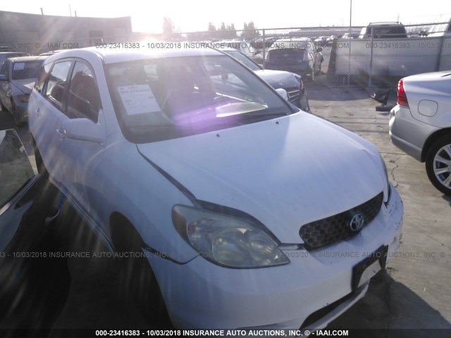 2T1KR32E74C290628 - 2004 TOYOTA COROLLA MATRIX XR WHITE photo 1