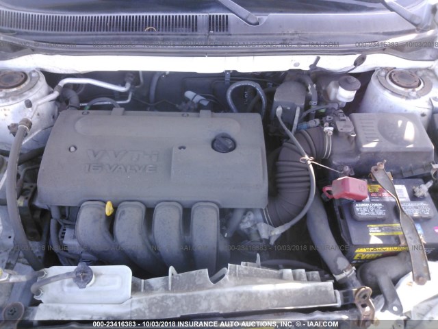 2T1KR32E74C290628 - 2004 TOYOTA COROLLA MATRIX XR WHITE photo 10