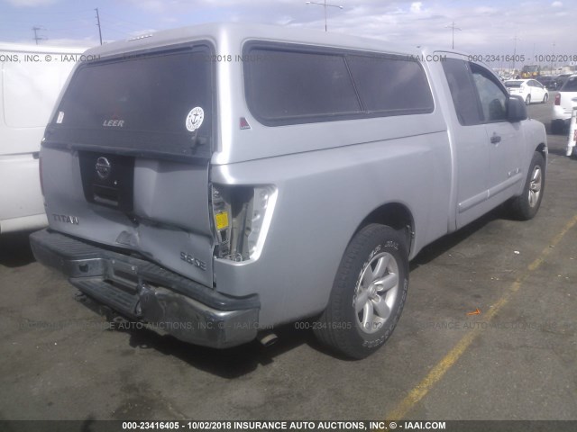 1N6AA06A38N350686 - 2008 NISSAN TITAN XE/LE/SE GRAY photo 4