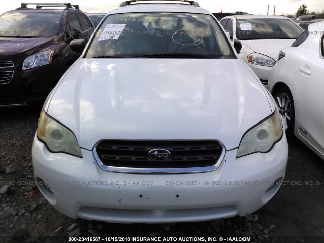 4S4BP61C877341403 - 2007 SUBARU LEGACY OUTBACK 2.5I WHITE photo 6