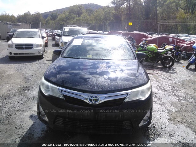 4T1BD1FK8DU092318 - 2013 TOYOTA CAMRY HYBRID/LE/XLE 黑色 照片 6
