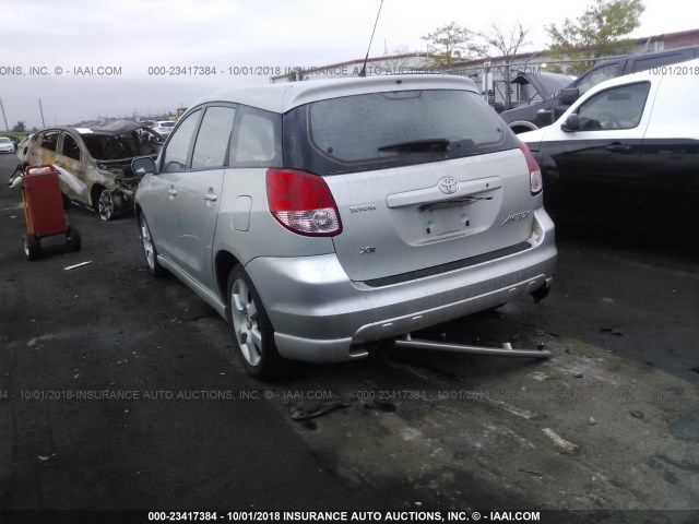 2T1KR32E03C090897 - 2003 TOYOTA COROLLA MATRIX XR SILVER photo 3