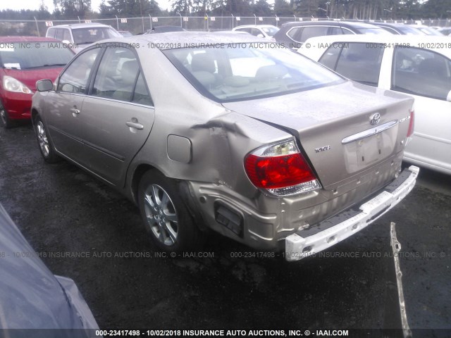 JTDBF30K950162811 - 2005 TOYOTA CAMRY LE/XLE/SE Алтын фото 3